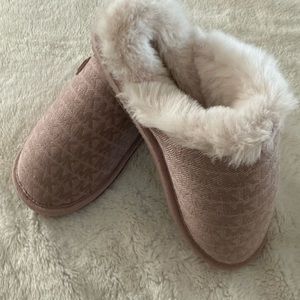 Michael Kors Women's Janis Slipper Soft